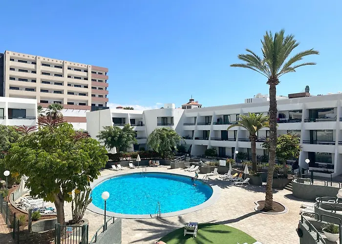 2the Location - Americas & Parking *